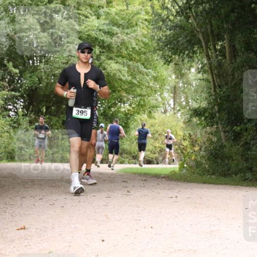 30.08.2026 - Elbe Triathlon Hamburg Antke Förster http://msf.ph/oto/10100508 30.08.2026 11:09:53 Laufen 607, 395 meine-sportfotos.de