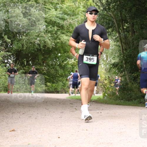 30.08.2026 - Elbe Triathlon Hamburg Antke Förster http://msf.ph/oto/10100512 30.08.2026 11:09:54 Laufen 607, 395 meine-sportfotos.de