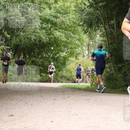 30.08.2026 - Elbe Triathlon Hamburg Antke Förster http://msf.ph/oto/10100516 30.08.2026 11:09:56 Laufen 395, 2 meine-sportfotos.de