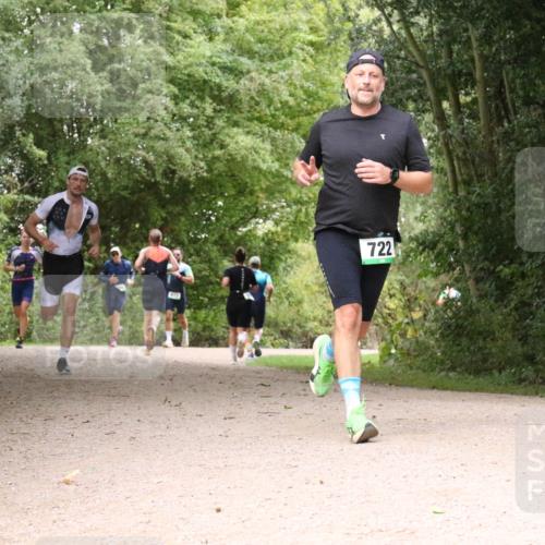 30.08.2026 - Elbe Triathlon Hamburg Antke Förster http://msf.ph/oto/10100524 30.08.2026 11:10:03 Laufen 722 meine-sportfotos.de