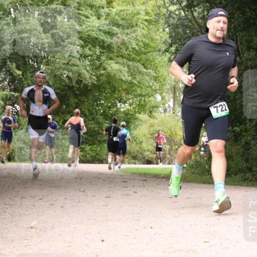30.08.2026 - Elbe Triathlon Hamburg Antke Förster http://msf.ph/oto/10100526 30.08.2026 11:10:04 Laufen 722 meine-sportfotos.de