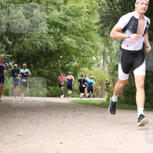 30.08.2026 - Elbe Triathlon Hamburg Antke Förster http://msf.ph/oto/10100532 30.08.2026 11:10:06 Laufen 612 meine-sportfotos.de