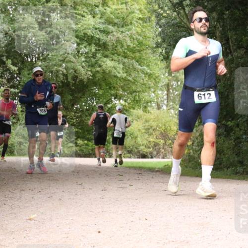 30.08.2026 - Elbe Triathlon Hamburg Antke Förster http://msf.ph/oto/10100542 30.08.2026 11:10:13 Laufen 788, 780, 612 meine-sportfotos.de