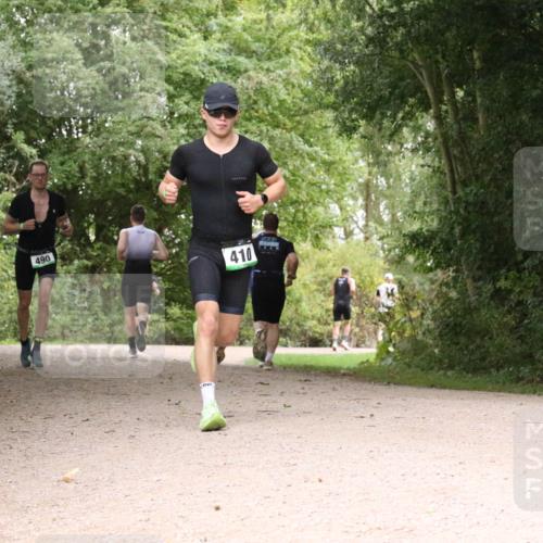 30.08.2026 - Elbe Triathlon Hamburg Antke Förster http://msf.ph/oto/10100556 30.08.2026 11:10:21 Laufen 490, 410 meine-sportfotos.de