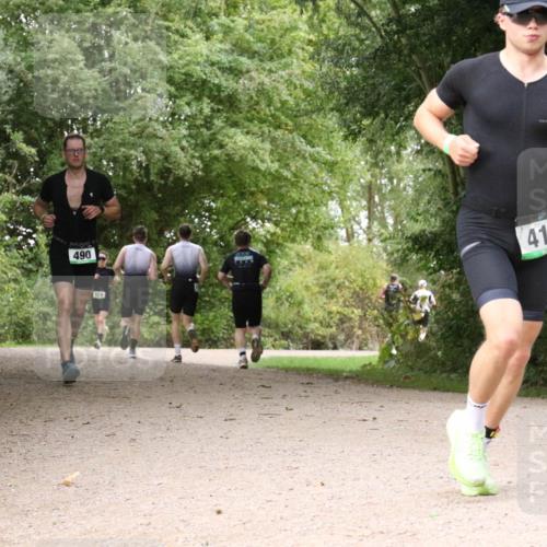 30.08.2026 - Elbe Triathlon Hamburg Antke Förster http://msf.ph/oto/10100560 30.08.2026 11:10:22 Laufen 490, 129, 41 meine-sportfotos.de