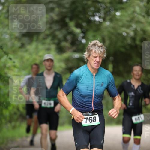 30.08.2026 - Elbe Triathlon Hamburg Antke Förster http://msf.ph/oto/10100588 30.08.2026 11:07:23 Laufen 768, 641 meine-sportfotos.de