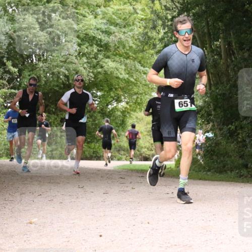 30.08.2026 - Elbe Triathlon Hamburg Antke Förster http://msf.ph/oto/10100607 30.08.2026 11:10:51 Laufen 3, 65 meine-sportfotos.de