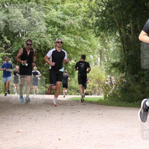 30.08.2026 - Elbe Triathlon Hamburg Antke Förster http://msf.ph/oto/10100609 30.08.2026 11:10:52 Laufen 611, 3, 651 meine-sportfotos.de