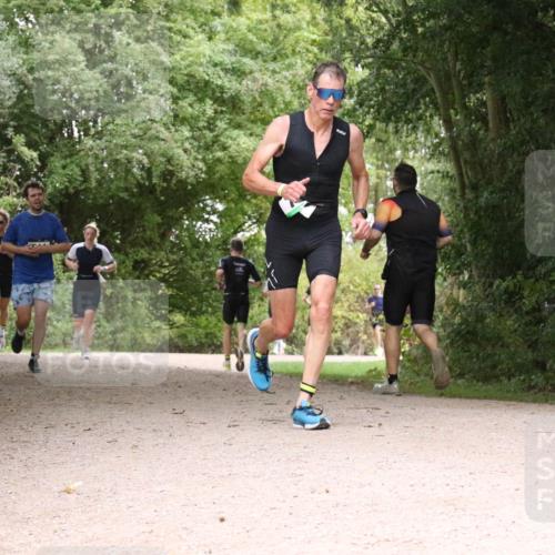 30.08.2026 - Elbe Triathlon Hamburg Antke Förster http://msf.ph/oto/10100613 30.08.2026 11:10:54 Laufen  meine-sportfotos.de
