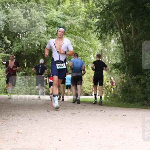 30.08.2026 - Elbe Triathlon Hamburg Antke Förster http://msf.ph/oto/10100627 30.08.2026 11:11:04 Laufen 1061 meine-sportfotos.de