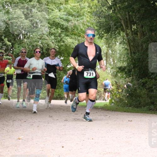 30.08.2026 - Elbe Triathlon Hamburg Antke Förster http://msf.ph/oto/10100649 30.08.2026 11:11:15 Laufen 643, 599, 36, 731 meine-sportfotos.de