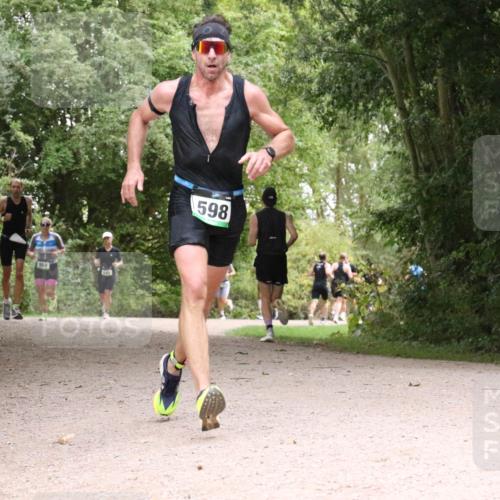30.08.2026 - Elbe Triathlon Hamburg Antke Förster http://msf.ph/oto/10100671 30.08.2026 11:11:24 Laufen 598 meine-sportfotos.de