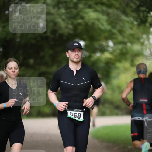 30.08.2026 - Elbe Triathlon Hamburg Antke Förster http://msf.ph/oto/10100676 30.08.2026 11:08:10 Laufen 568 meine-sportfotos.de