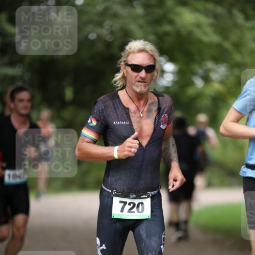 30.08.2026 - Elbe Triathlon Hamburg Antke Förster http://msf.ph/oto/10100726 30.08.2026 11:08:42 Laufen 100, 720, 7 meine-sportfotos.de