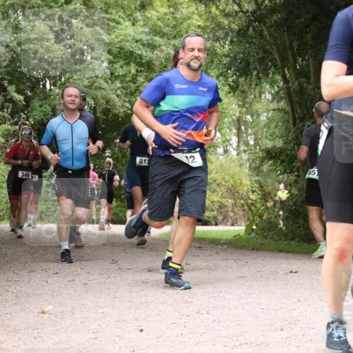 30.08.2026 - Elbe Triathlon Hamburg Antke Förster http://msf.ph/oto/10100733 30.08.2026 11:12:09 Laufen 3465, 812, 7001, 12, 65 meine-sportfotos.de