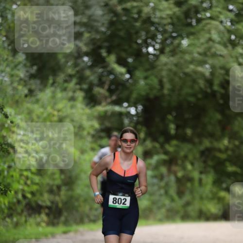 30.08.2026 - Elbe Triathlon Hamburg Antke Förster http://msf.ph/oto/10100742 30.08.2026 11:08:50 Laufen 802 meine-sportfotos.de