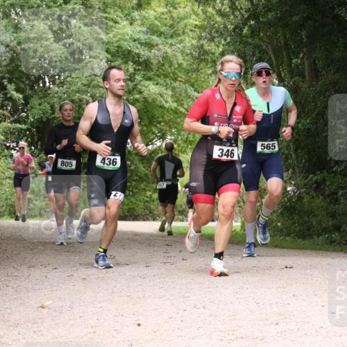 30.08.2026 - Elbe Triathlon Hamburg Antke Förster http://msf.ph/oto/10100743 30.08.2026 11:12:14 Laufen 805, 436, 657, 346, 565 meine-sportfotos.de