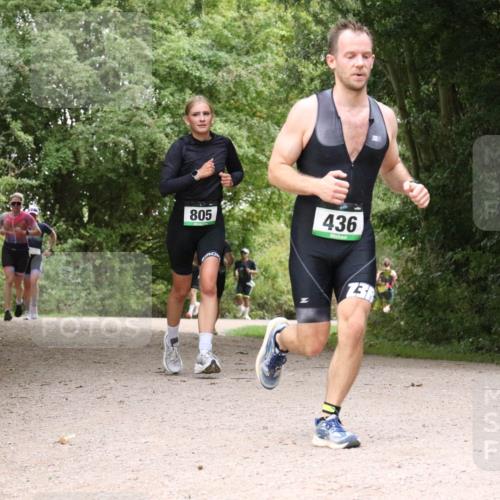 30.08.2026 - Elbe Triathlon Hamburg Antke Förster http://msf.ph/oto/10100747 30.08.2026 11:12:15 Laufen 805, 436, 3 meine-sportfotos.de