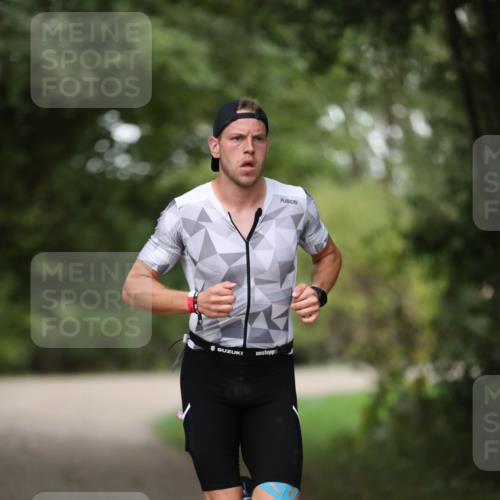 30.08.2026 - Elbe Triathlon Hamburg Antke Förster http://msf.ph/oto/10100752 30.08.2026 11:08:54 Laufen  meine-sportfotos.de
