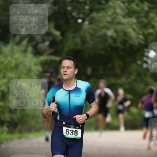 30.08.2026 - Elbe Triathlon Hamburg Antke Förster http://msf.ph/oto/10100768 30.08.2026 11:09:20 Laufen 638 meine-sportfotos.de