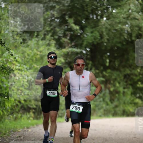 30.08.2026 - Elbe Triathlon Hamburg Antke Förster http://msf.ph/oto/10100774 30.08.2026 11:09:24 Laufen 415, 700 meine-sportfotos.de