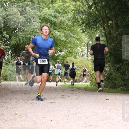 30.08.2026 - Elbe Triathlon Hamburg Antke Förster http://msf.ph/oto/10100779 30.08.2026 11:12:36 Laufen 737, 74, 990 meine-sportfotos.de