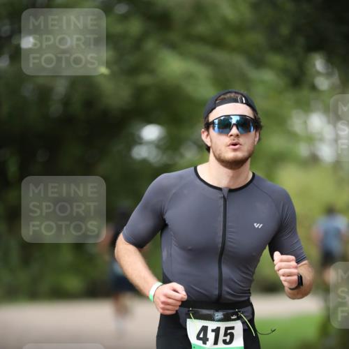30.08.2026 - Elbe Triathlon Hamburg Antke Förster http://msf.ph/oto/10100784 30.08.2026 11:09:28 Laufen 415 meine-sportfotos.de