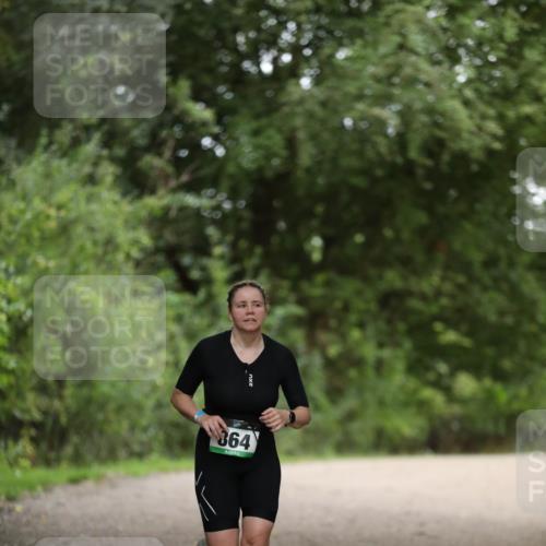 30.08.2026 - Elbe Triathlon Hamburg Antke Förster http://msf.ph/oto/10100788 30.08.2026 11:09:31 Laufen 364 meine-sportfotos.de