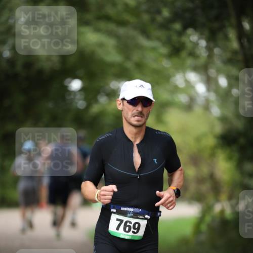 30.08.2026 - Elbe Triathlon Hamburg Antke Förster http://msf.ph/oto/10100812 30.08.2026 11:09:51 Laufen 769 meine-sportfotos.de