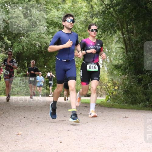 30.08.2026 - Elbe Triathlon Hamburg Antke Förster http://msf.ph/oto/10100815 30.08.2026 11:12:51 Laufen 639, 908, 636, 816 meine-sportfotos.de