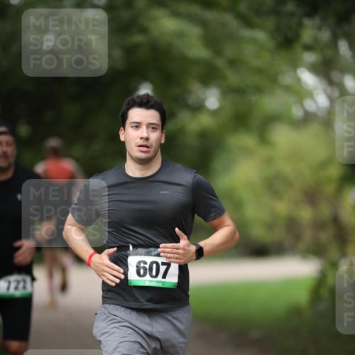 30.08.2026 - Elbe Triathlon Hamburg Antke Förster http://msf.ph/oto/10100828 30.08.2026 11:10:02 Laufen 722, 607 meine-sportfotos.de