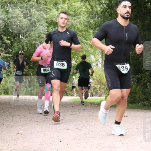 30.08.2026 - Elbe Triathlon Hamburg Antke Förster http://msf.ph/oto/10100829 30.08.2026 11:12:58 Laufen 867, 1099, 868, 636, 39 meine-sportfotos.de
