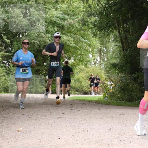 30.08.2026 - Elbe Triathlon Hamburg Antke Förster http://msf.ph/oto/10100833 30.08.2026 11:13:00 Laufen 867, 1099, 86 meine-sportfotos.de