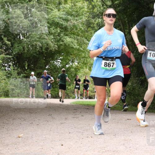 30.08.2026 - Elbe Triathlon Hamburg Antke Förster http://msf.ph/oto/10100839 30.08.2026 11:13:02 Laufen 1099, 867 meine-sportfotos.de