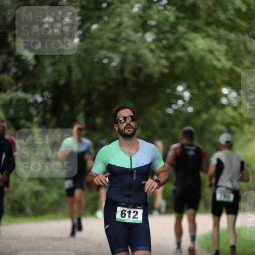 30.08.2026 - Elbe Triathlon Hamburg Antke Förster http://msf.ph/oto/10100846 30.08.2026 11:10:12 Laufen 612, 22 meine-sportfotos.de