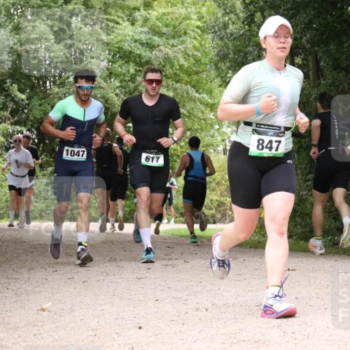 30.08.2026 - Elbe Triathlon Hamburg Antke Förster http://msf.ph/oto/10100853 30.08.2026 11:13:13 Laufen 1047, 617, 847 meine-sportfotos.de