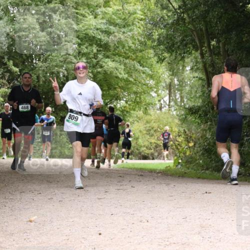 30.08.2026 - Elbe Triathlon Hamburg Antke Förster http://msf.ph/oto/10100861 30.08.2026 11:13:17 Laufen 468, 809 meine-sportfotos.de