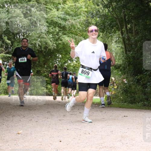 30.08.2026 - Elbe Triathlon Hamburg Antke Förster http://msf.ph/oto/10100865 30.08.2026 11:13:19 Laufen 623, 1032, 468, 809 meine-sportfotos.de