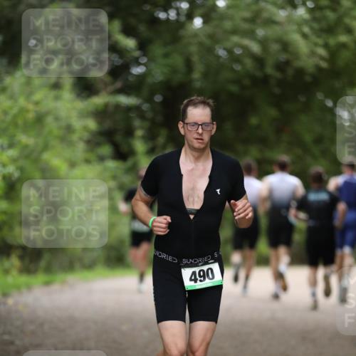 30.08.2026 - Elbe Triathlon Hamburg Antke Förster http://msf.ph/oto/10100870 30.08.2026 11:10:24 Laufen 490 meine-sportfotos.de