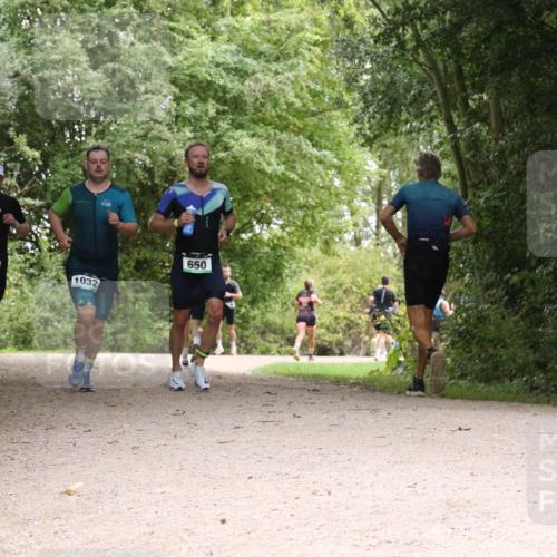 30.08.2026 - Elbe Triathlon Hamburg Antke Förster http://msf.ph/oto/10100877 30.08.2026 11:13:23 Laufen 623, 1032, 650, 468 meine-sportfotos.de