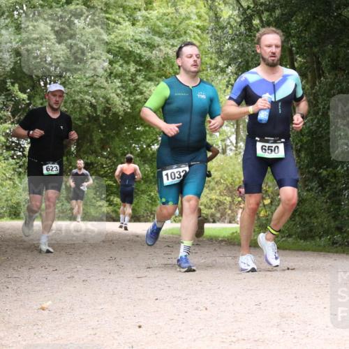30.08.2026 - Elbe Triathlon Hamburg Antke Förster http://msf.ph/oto/10100883 30.08.2026 11:13:25 Laufen 623, 1032, 650 meine-sportfotos.de