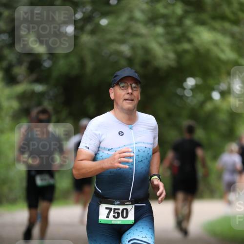 30.08.2026 - Elbe Triathlon Hamburg Antke Förster http://msf.ph/oto/10100904 30.08.2026 11:10:47 Laufen 750 meine-sportfotos.de