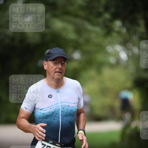 30.08.2026 - Elbe Triathlon Hamburg Antke Förster http://msf.ph/oto/10100906 30.08.2026 11:10:48 Laufen 750 meine-sportfotos.de