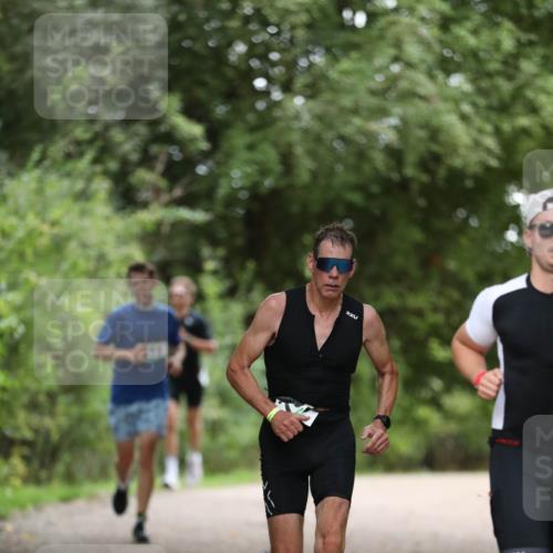 30.08.2026 - Elbe Triathlon Hamburg Antke Förster http://msf.ph/oto/10100918 30.08.2026 11:10:52 Laufen 2 meine-sportfotos.de