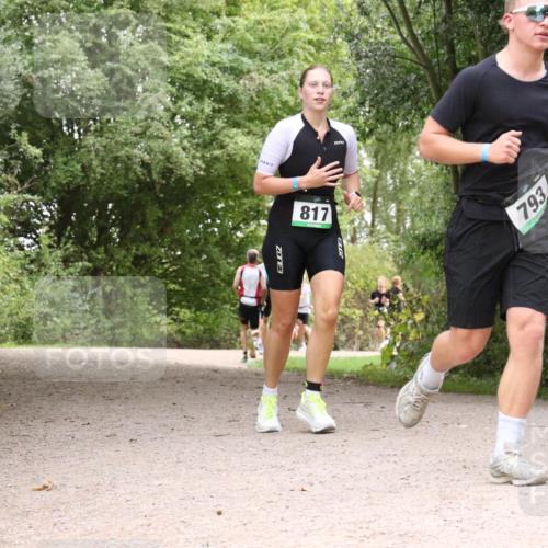 30.08.2026 - Elbe Triathlon Hamburg Antke Förster http://msf.ph/oto/10100921 30.08.2026 11:13:46 Laufen 817, 3, 793, 1334 meine-sportfotos.de