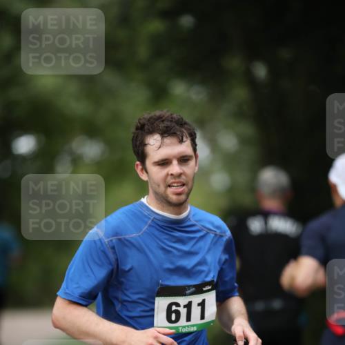 30.08.2026 - Elbe Triathlon Hamburg Antke Förster http://msf.ph/oto/10100928 30.08.2026 11:10:59 Laufen 611, 98319 meine-sportfotos.de