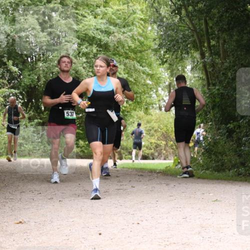 30.08.2026 - Elbe Triathlon Hamburg Antke Förster http://msf.ph/oto/10100937 30.08.2026 11:14:01 Laufen 537 meine-sportfotos.de