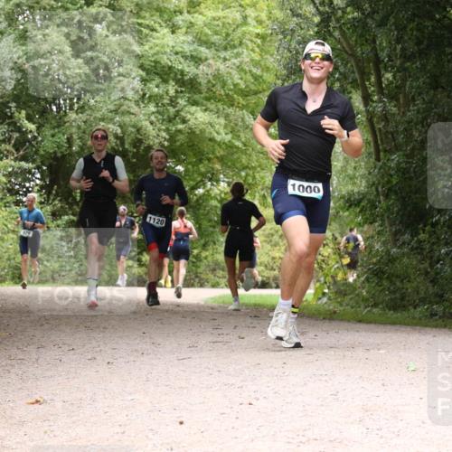 30.08.2026 - Elbe Triathlon Hamburg Antke Förster http://msf.ph/oto/10100957 30.08.2026 11:14:16 Laufen 79, 1120, 1000 meine-sportfotos.de