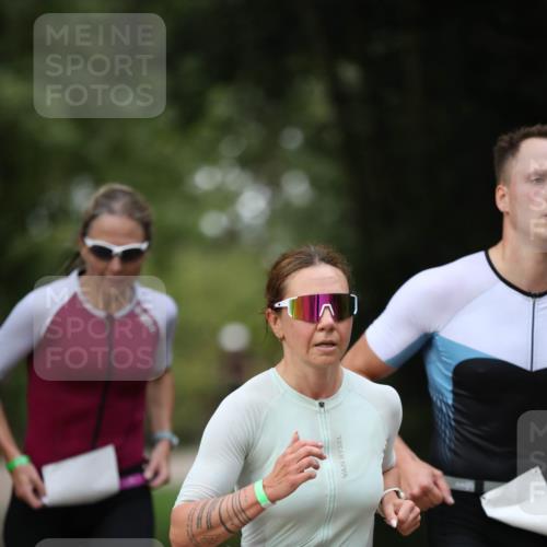30.08.2026 - Elbe Triathlon Hamburg Antke Förster http://msf.ph/oto/10100964 30.08.2026 11:11:18 Laufen 936 meine-sportfotos.de