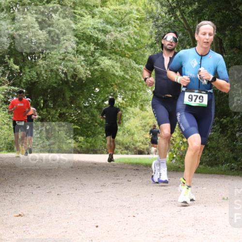 30.08.2026 - Elbe Triathlon Hamburg Antke Förster http://msf.ph/oto/10100973 30.08.2026 11:14:24 Laufen 451, 979 meine-sportfotos.de